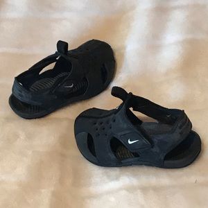 Toddler Nike Black Sandals Size 7c